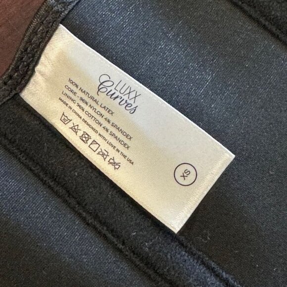 Luxx Curves Waist Trainer - Picture 2 of 4